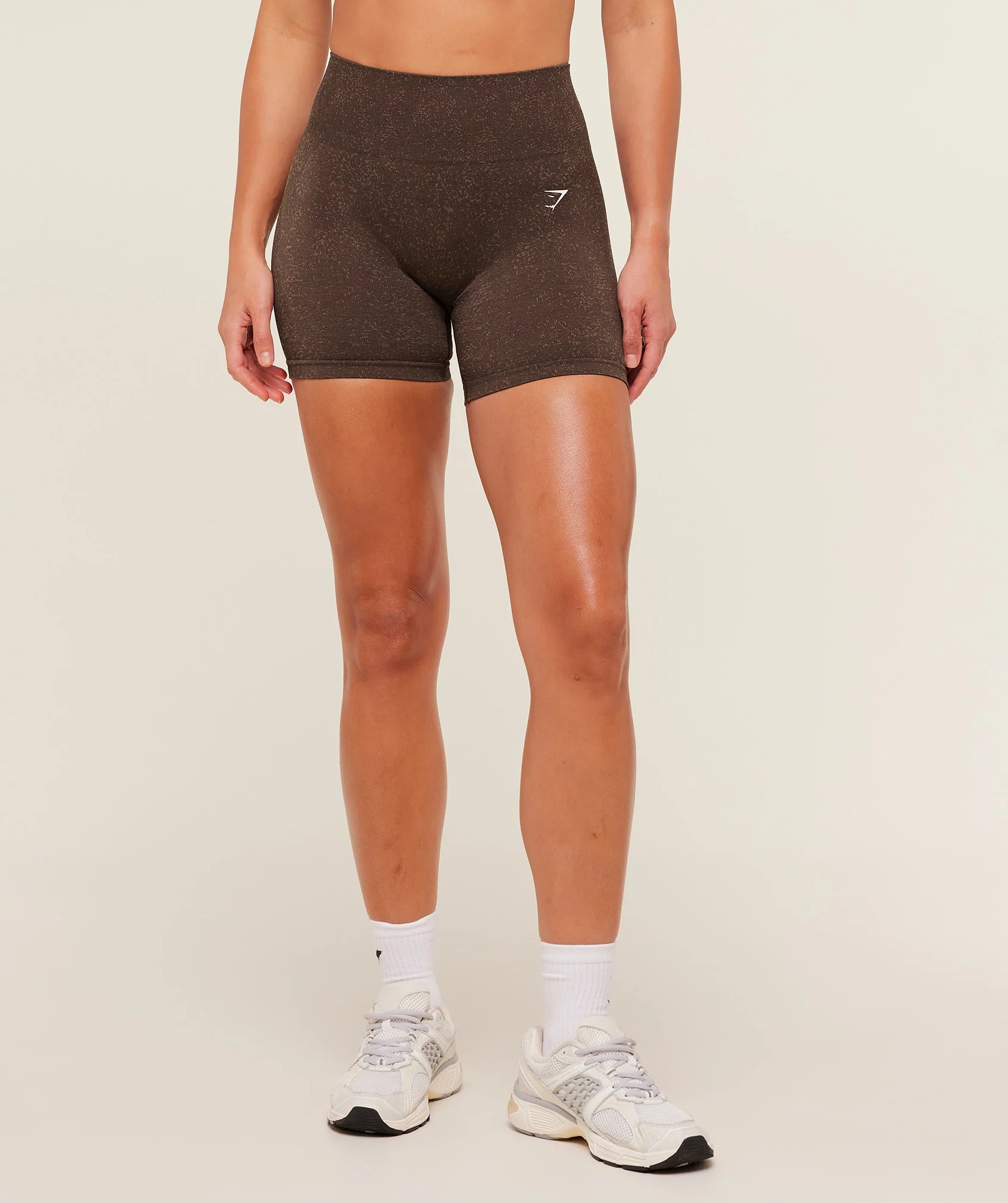 Adapt Fleck Seamless Shorts - Archive Brown