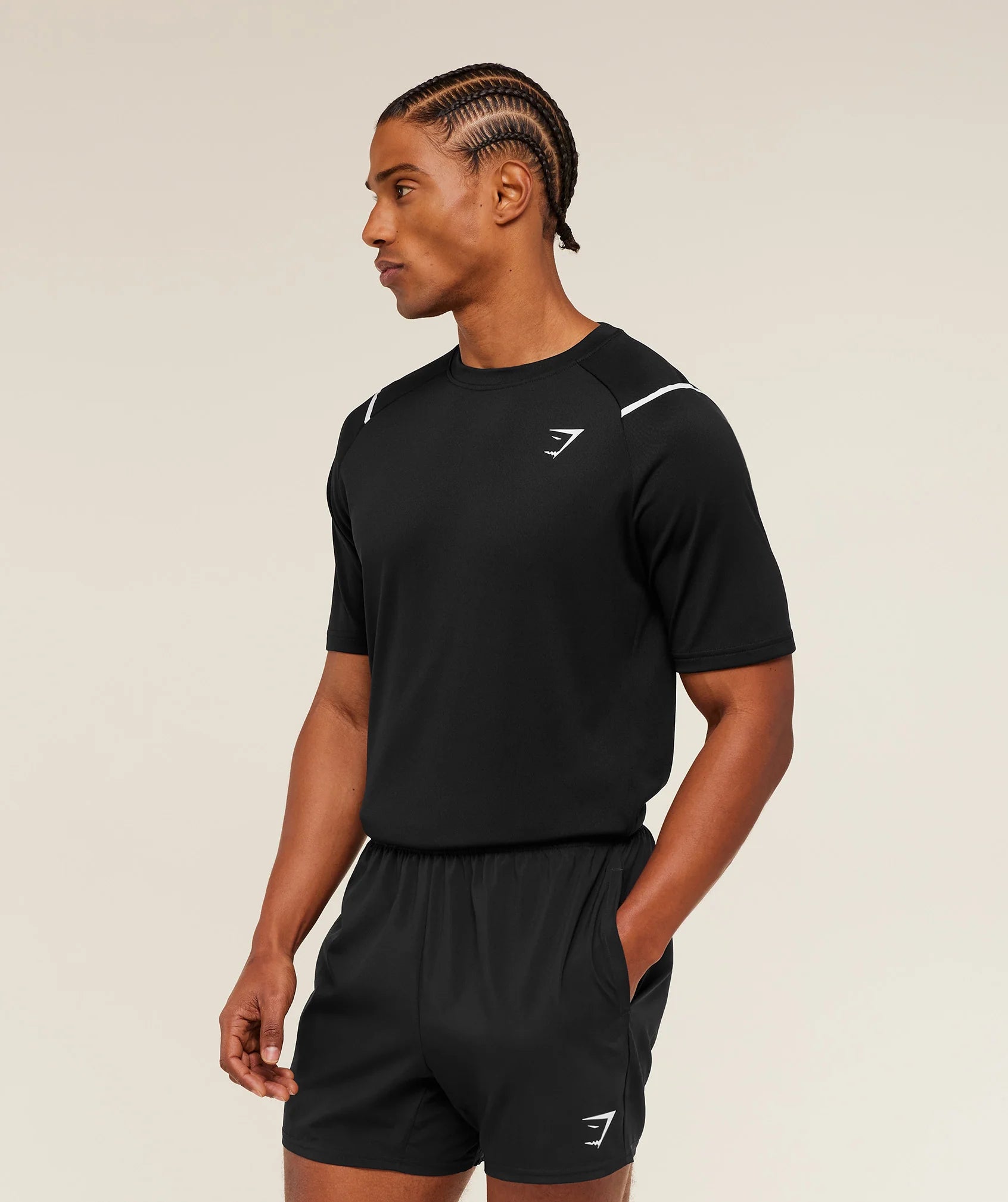 Arrival Contrast T-Shirt - Black