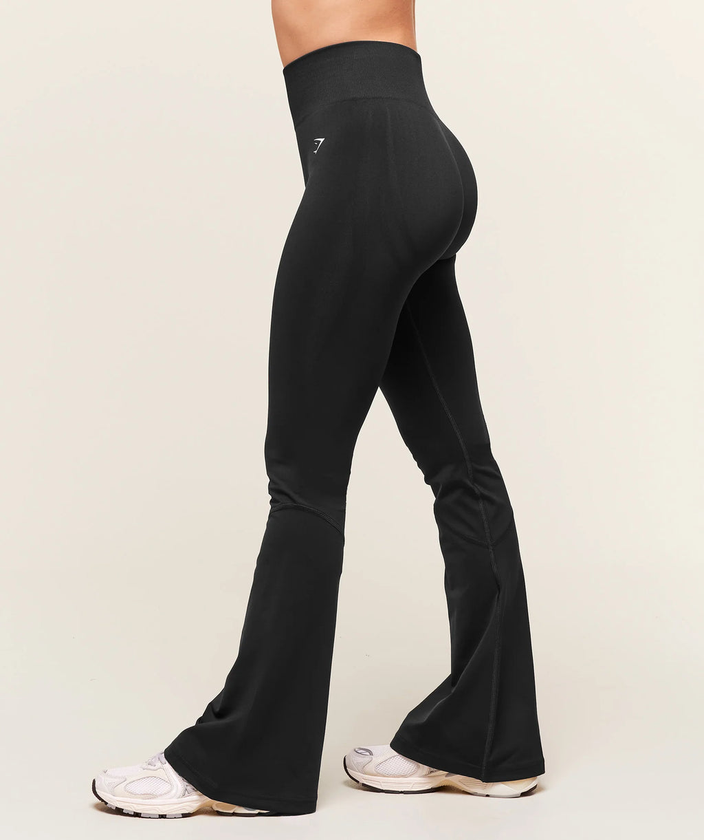 Everyday Seamless Flared Legging 2.0 - GS Black