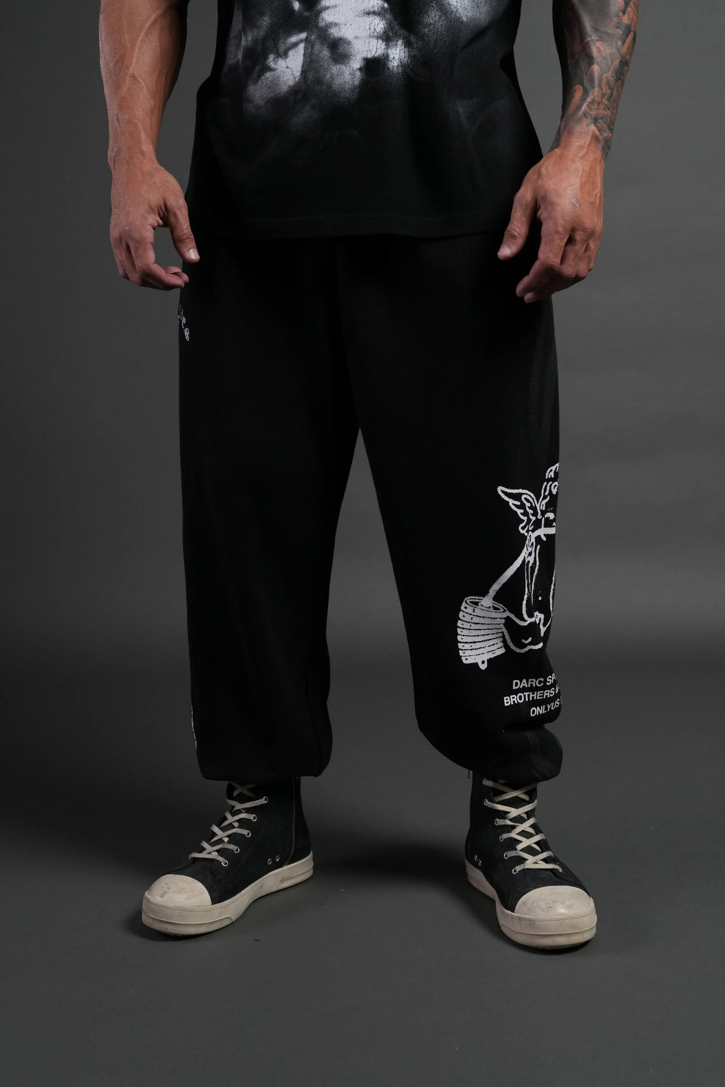 Powerhouse of the Cherub Unisex Lightweight Lounger Sweat Pants in Black Drift Wash
