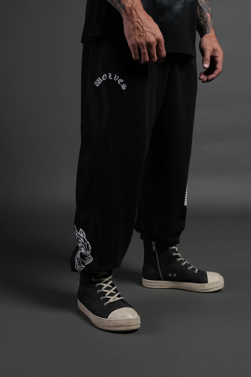 Powerhouse of the Cherub Unisex Lightweight Lounger Sweat Pants in Black Drift Wash